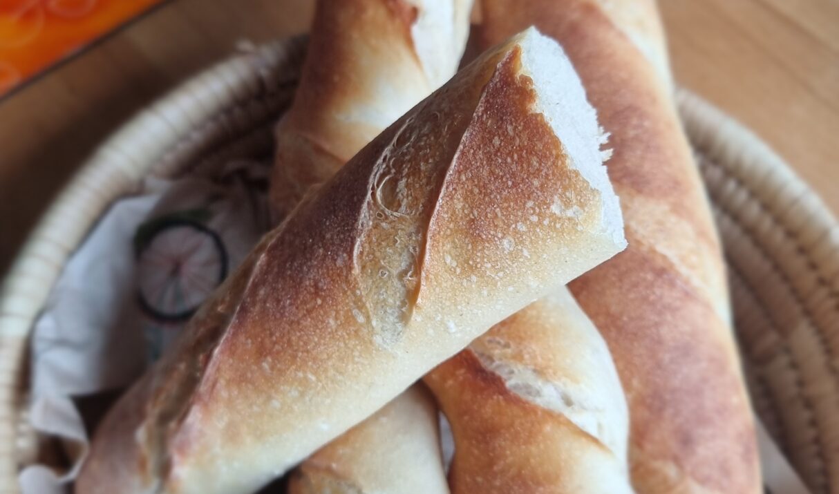 Buttermilch-Baguettes mit Lievito Madre